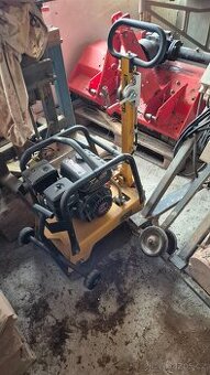 Vibrační deska Lumag RP 130HPC - 1