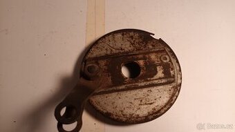 Brzdový štít ČZ150?