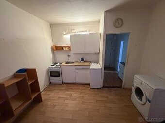 Pronajmu byt 1+1 v Bílině, Sídliště Za Chlumem