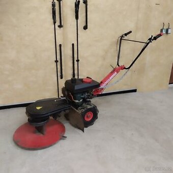 Rotační sekačka Vari