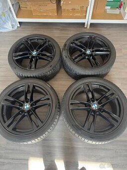 Alu kola BMW R20 včetně letních pneumatik – sada 4 ks