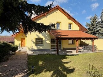 Prodej prostorného rodinného domu v atraktivní lokalitě Prah