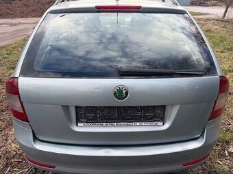 Kufrové dveře Octavia 2