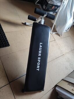 posilovací lavice na břicho