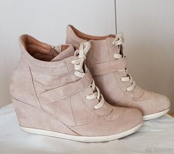 boty Empodium vel. 39