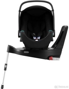 RÖMER Baby-Safe 3 + základna