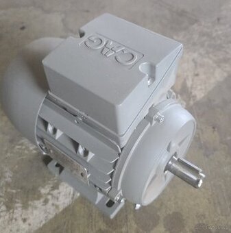 Prodám elektromotor CAG 400V 0,55kW 1410-1700 ot.