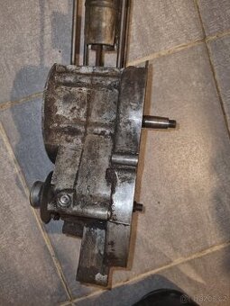 Polomotor babetta 210
