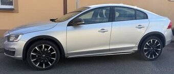 Volvo S60 D4 AWD Cross Country (5-válec)