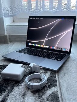 Apple MacBook Pro 13, M1, 16GB RAM a 1TB SSD - TOP STAV