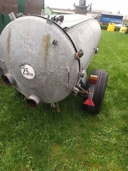 Fekál 3000l - 1