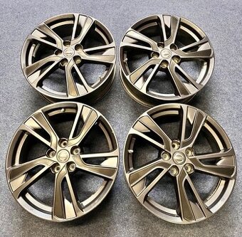 5x114,3 R17 originál alu disky Nissan Juke - 1