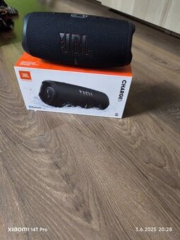 JBL charge 5