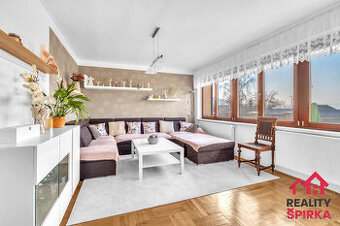 Prodej RD 5+1, garáž, CP 495 m², Staré Město u Moravské Třeb - 1