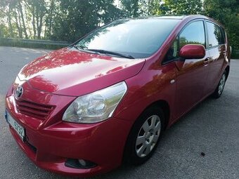 Toyota Verso 1.8 Valvematic / Benzín / 2010