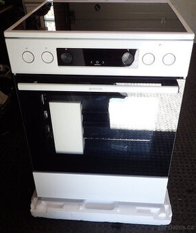 Sporák elektrický GORENJE GECS6C70WPA 60×60. Sporák je nový,