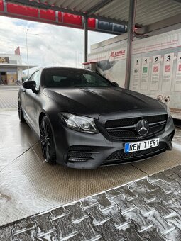 Mercedes E53 AMG Black