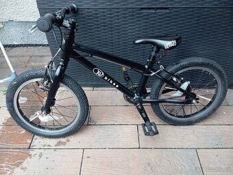 Dětské ultralehké kolo Kubikes velikost 16
