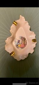 Popelník z růžového porcelánu - 1
