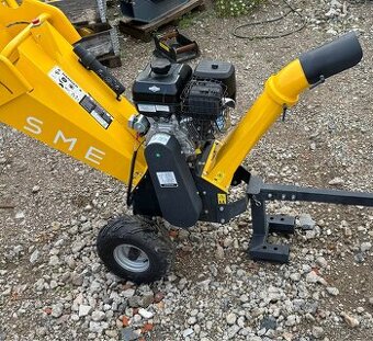 Štěpkovač GS1500 benzínový el. Startér.