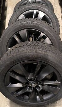 Sada originálních kol Škoda Karoq 215/55 R17 Triton