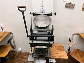 BOSTON - knihtiskový stroj - PRODÁNO