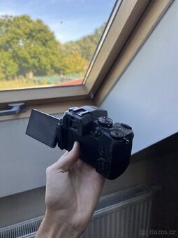 Lumix G80 + 12-60mm F3.5-5.6 + Leica Summilux DG 25 mm f/1,4