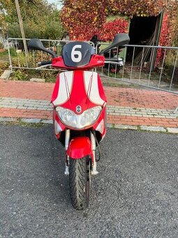 Gillera runner sp 50 skútr - 1