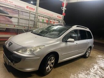 7 místný Peugeot 307 SW 1.6 HDI. Rok 2007. Klima. Webasto