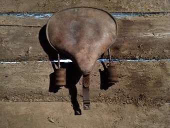 Sedlo Jawa 175 a 250 Special, Villiers