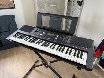 Yamaha PSR-E373 Keyboard s dynamikou / se stojanem