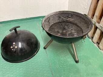 Nabizim funkčni cestovni gril.200Kč