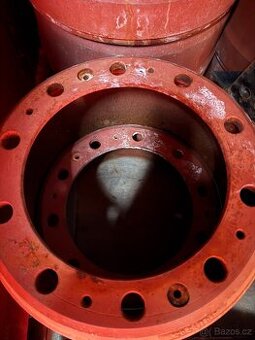 Tatra T815 brzdové bubny