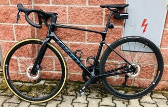 Silniční kolo GIANT Advanced Pro 0 Carbon BlueDragonfly 2024