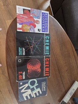 Ucebnice chemie a biologie