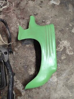 Jawa Pionyr pod sedadlovy plech