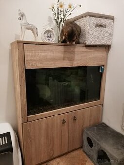 Akvárium, skříňka, filtr