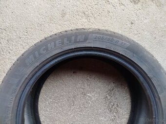 Michelin Primacy 4, rozměr 205/55/r17. Vzorek 4mm