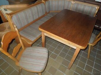 rohová lavice 2 židle 1 židle s područkama