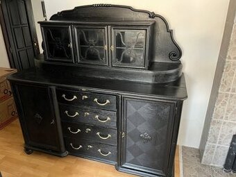Starožitný kredenc, příborník,vitrína,komoda