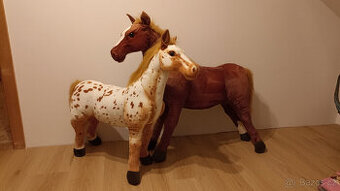 Koníci plyšoví, jako živí...