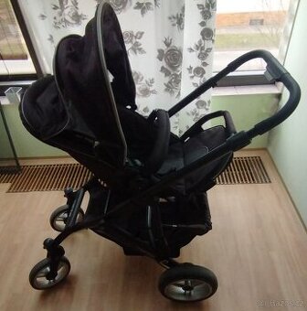 Dětský kočárek Mamba – levně, funkční, na chatu / k babičce