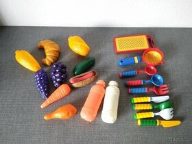 Plastové hračky- potravy / obchod + kuchyňské náčiní