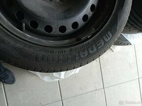 4x pneu + plechové disky