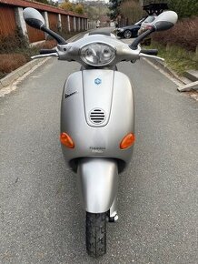 Piaggio Vespa 125 ET4
