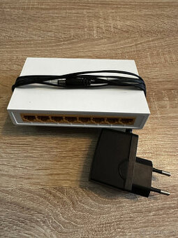 Switch TP-Link TL-SF1008D