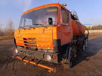 Tatra 815 kropicí vůz s cisternou CAS 11