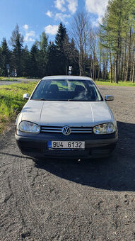 VW Golf 4