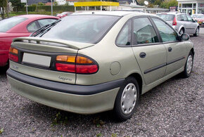 Renault Laguna 1 originální zadní spoiler