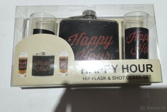 Placatka s panáky - happy hour - 1